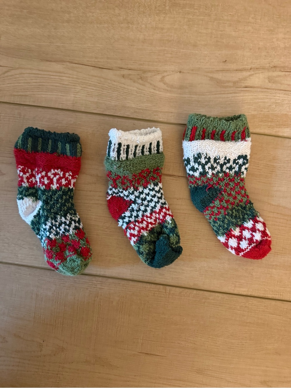 A Pair & A Spare Baby Knit Socks Red Green White Holiday 0-6 Months